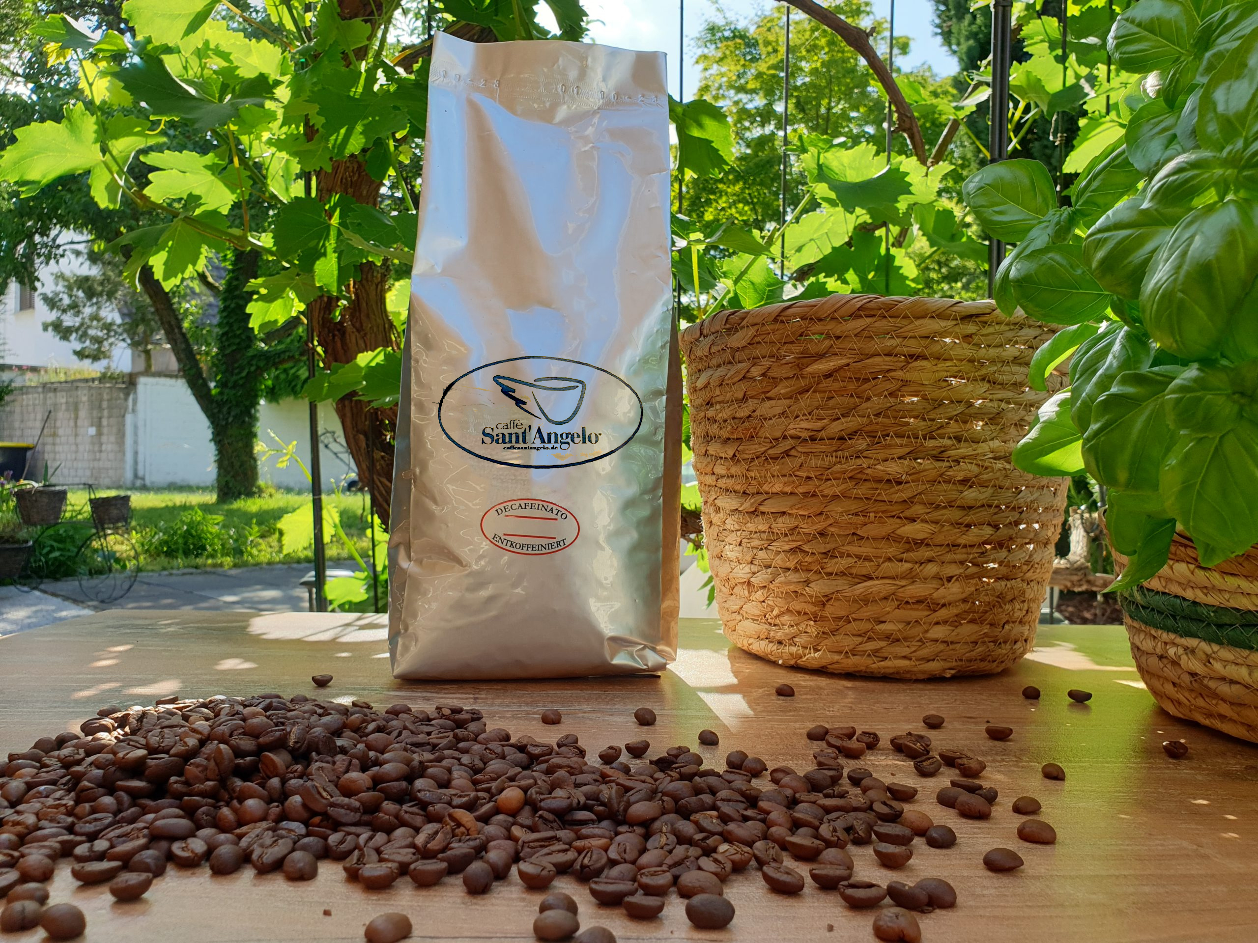 La Mia Cafe - Täglich frische Eisklassiker und Neukreationen, hochwertiger Kaffee, unglaublich köstliches Tee, bestes Milcheis, einzigartiges Fruchteis, reichhaltiges und hochwertiges Frühstück.